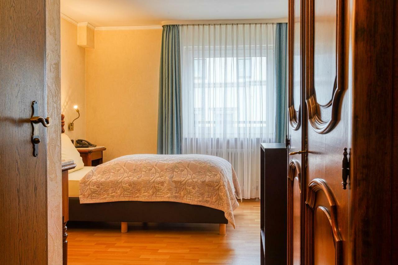 Ff&E Hotel Bavaria Fürth Buitenkant foto