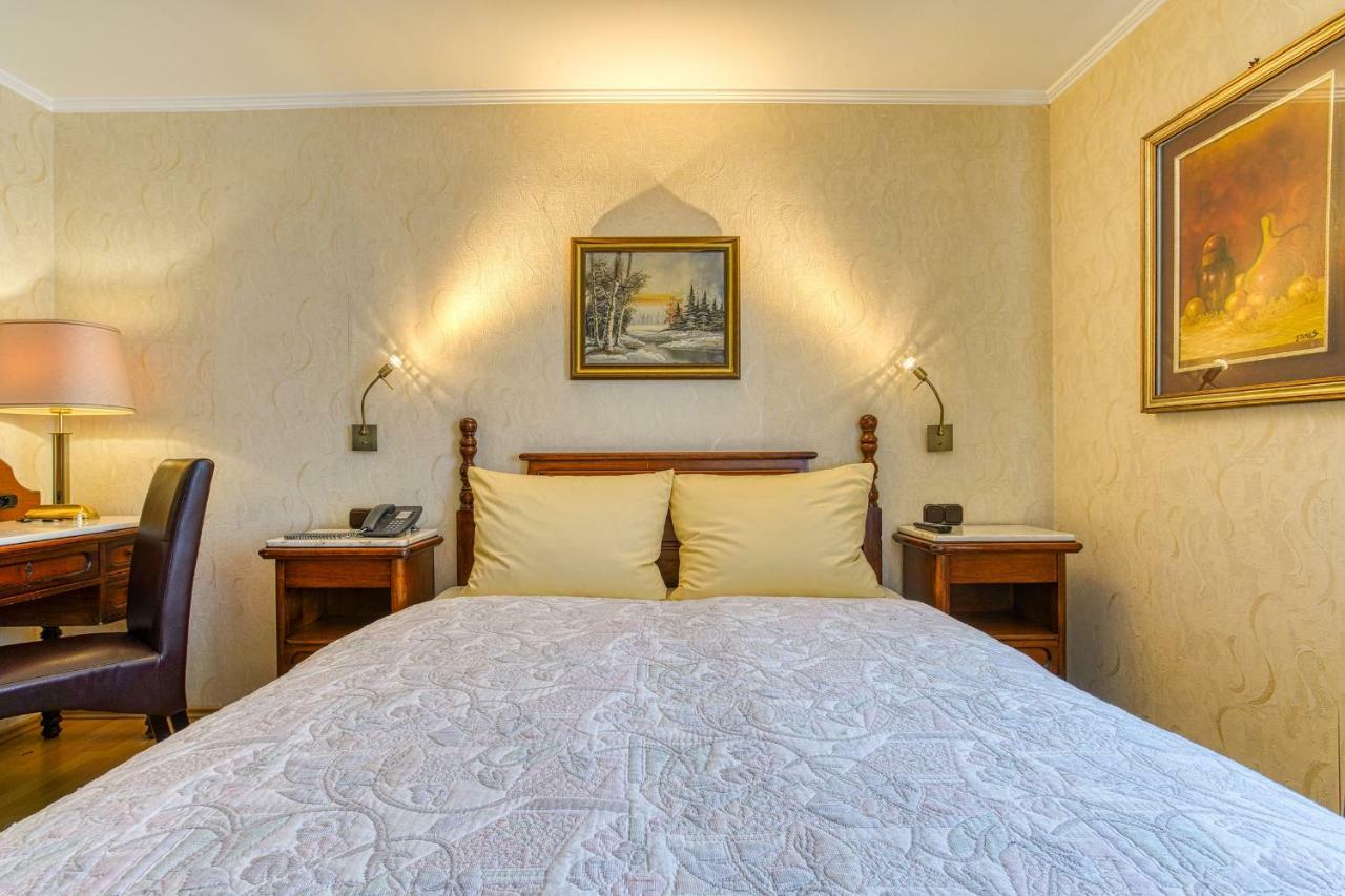 Ff&E Hotel Bavaria Fürth Buitenkant foto