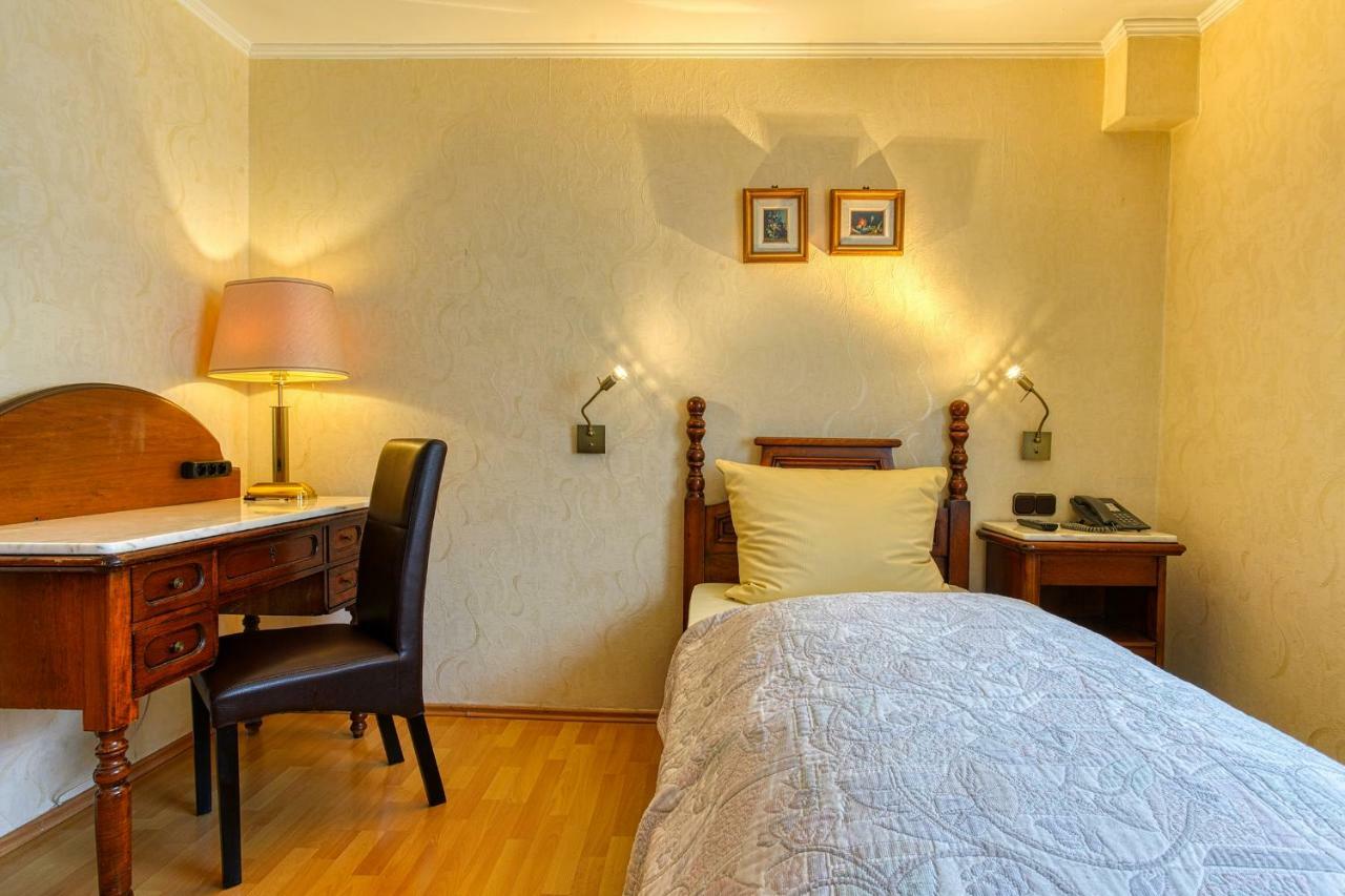 Ff&E Hotel Bavaria Fürth Buitenkant foto