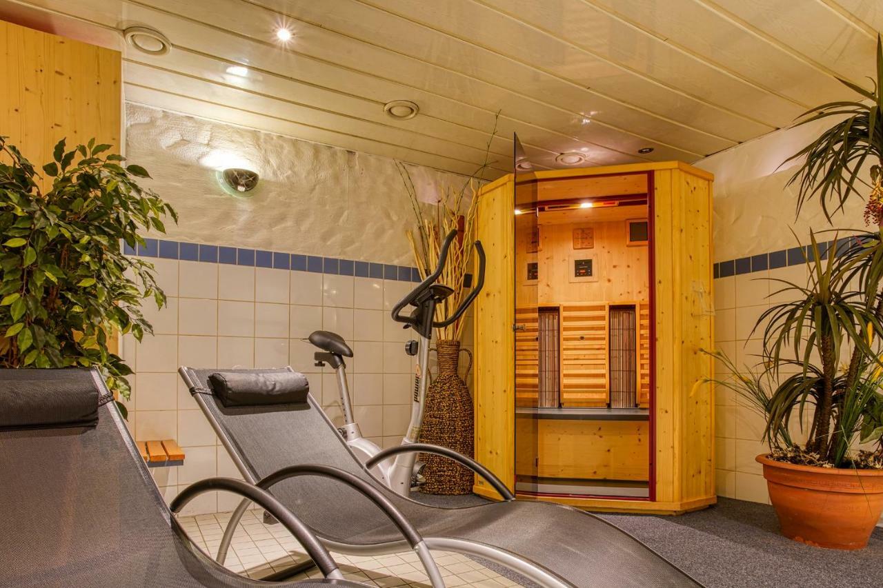 Ff&E Hotel Bavaria Fürth Buitenkant foto