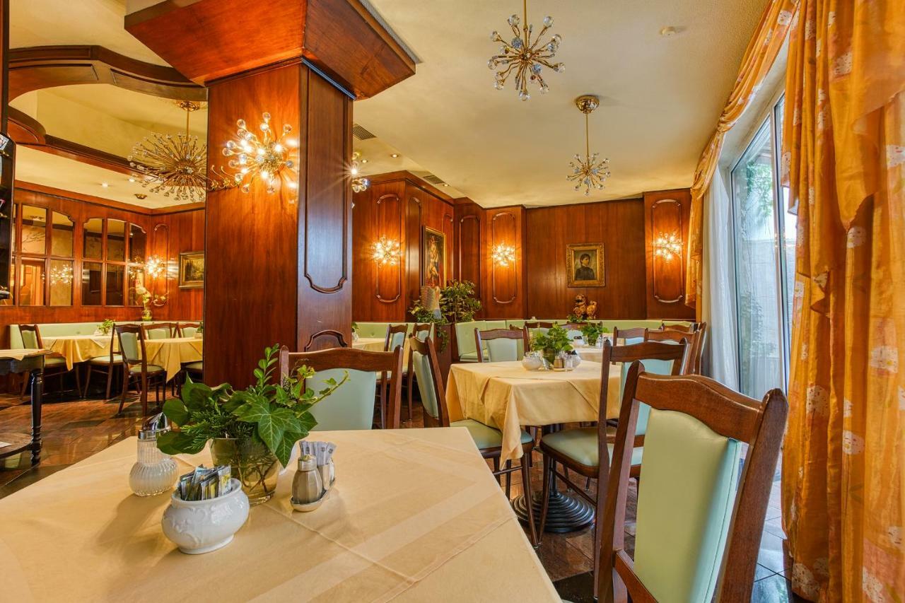 Ff&E Hotel Bavaria Fürth Buitenkant foto