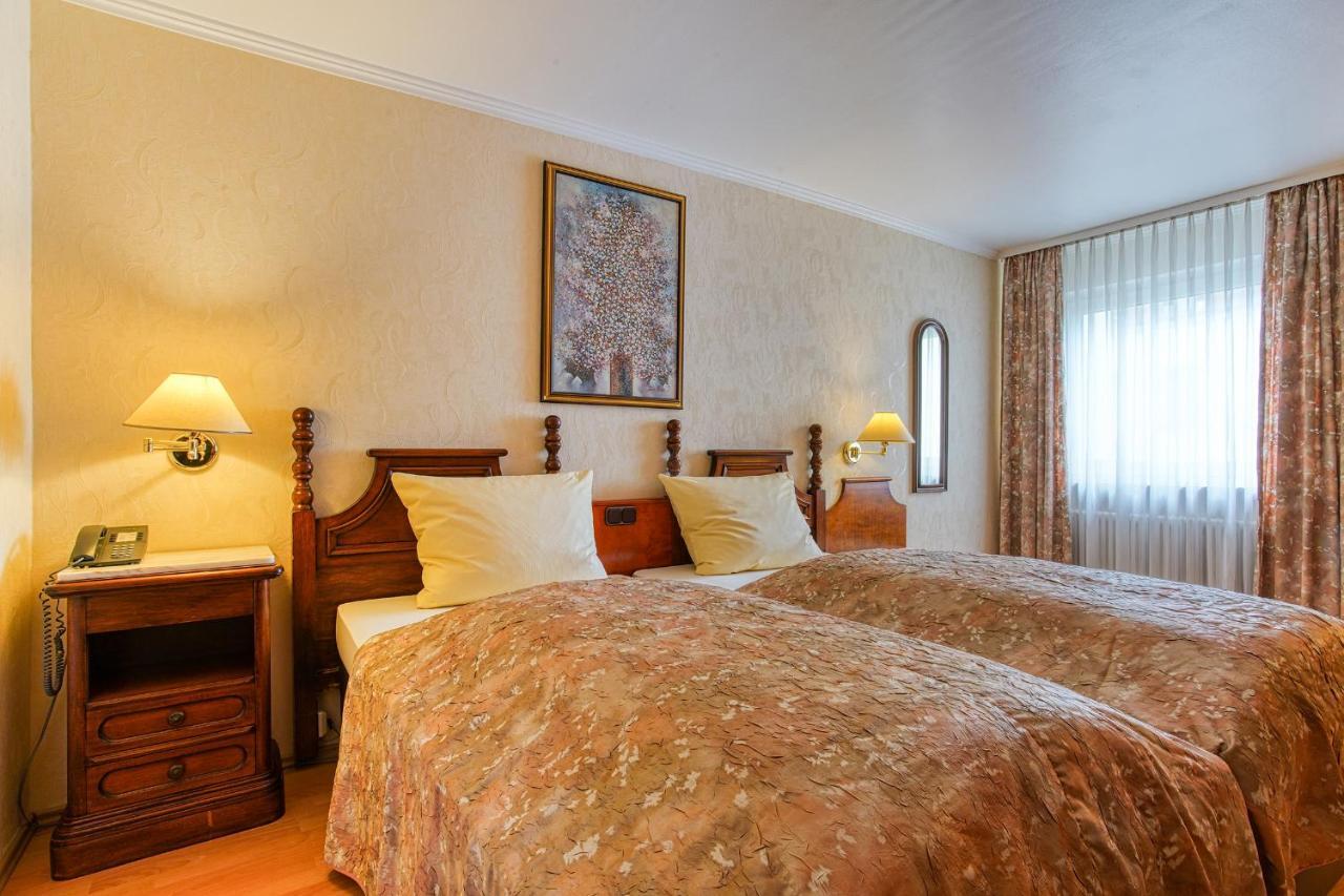 Ff&E Hotel Bavaria Fürth Buitenkant foto