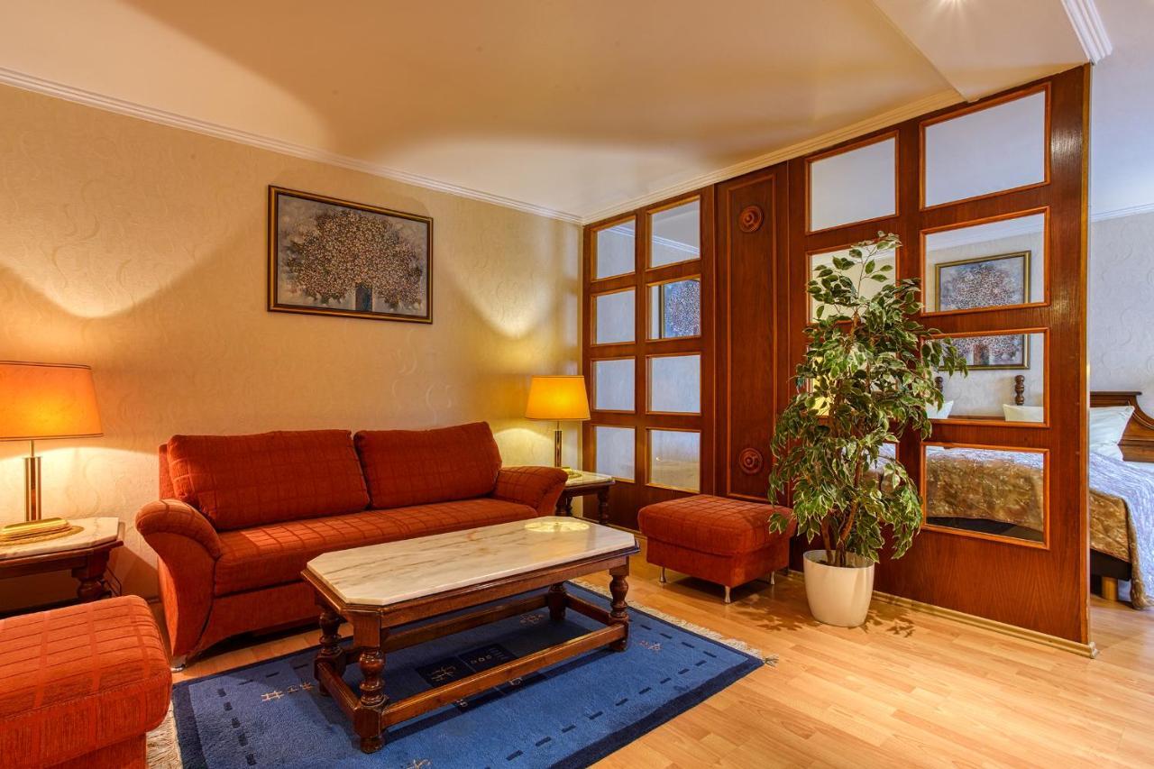 Ff&E Hotel Bavaria Fürth Buitenkant foto